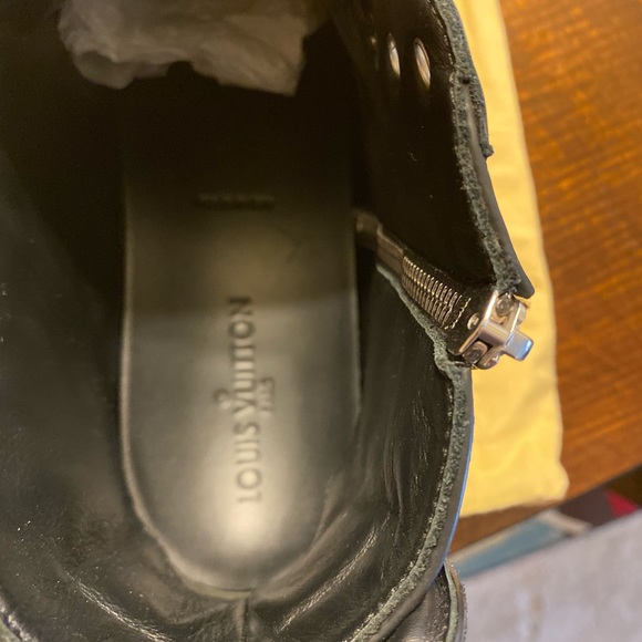 Louis Vuitton high top sneakers - Picture 2 of 8